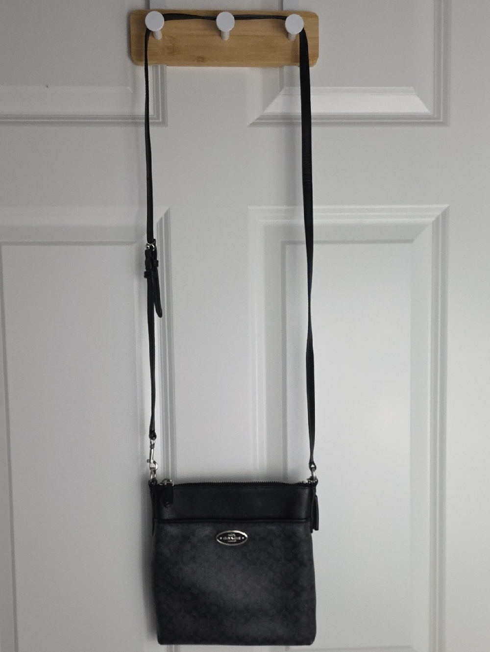 Coach 52400 Signature Canvas North South Swingpack Crossbody Black F1405 - Picture 3 of 12